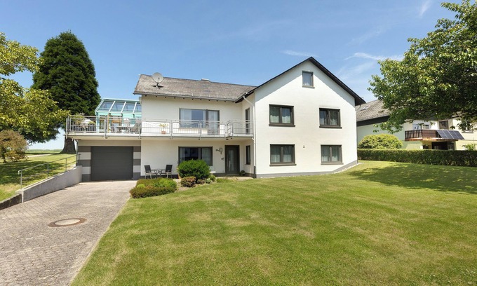 Bubach Apartment | Apartment 'Bubach' with Private Terrace, Shared Garden and Wi-Fi