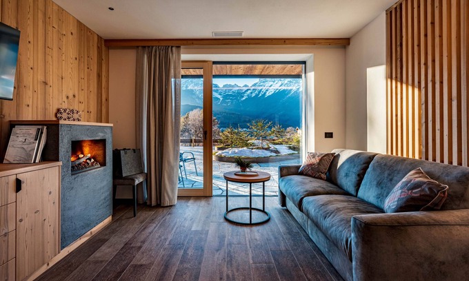 Fai della Paganella Apartment | Apartment 'Bucaneve' with Mountain View, Wi-Fi and Air Conditioning