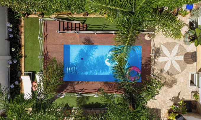 Giuggianello Apartment | Apartment 'Casa Venere Aurora Luxury' with Private Pool, Wi-Fi and Air Conditioning