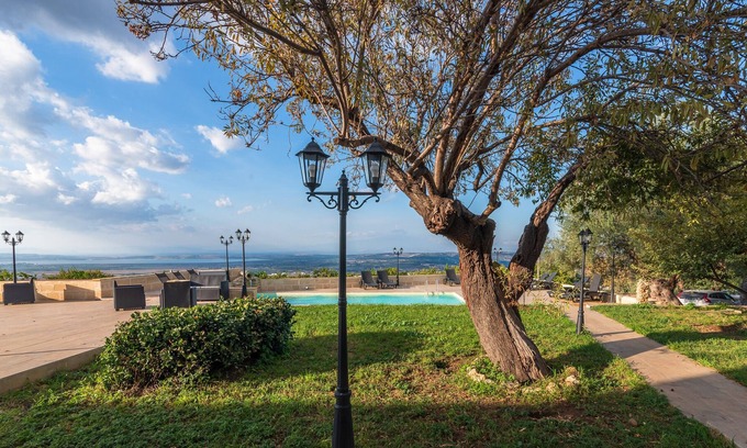 Carlentini Apartment | Apartment "Casale Ciricò - Casa del Guardiano" with Shared Pool, Private Balcony and Wi-Fi
