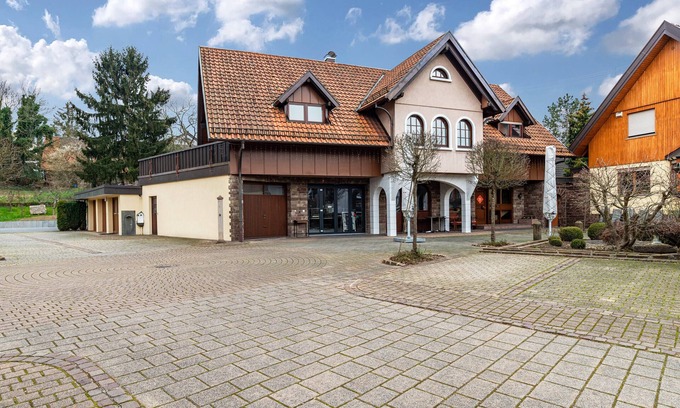 Baden-Baden Apartment | Apartment 'Cheng' with Private Terrace, Balcony and Wi-Fi