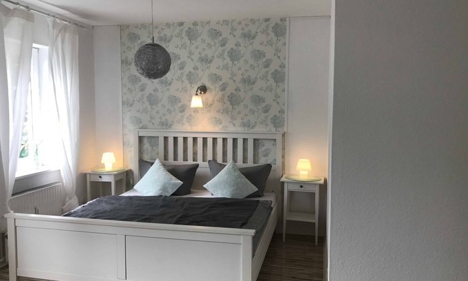 Osterholz-Scharmbeck Apartment | Apartment with terrace - bed&breakfast Worpsweder Blick