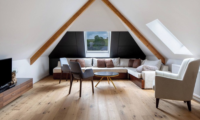 Hofsgrund Apartment | Apartment 'Donjeta's Vogelsang' with Mountain View, Shared Garden and Wi-Fi