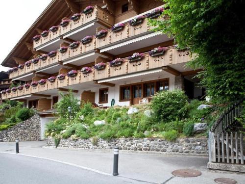 Zweisimmen Nr Gstaad Apartment | Apartment Drive - Nr- 3 by Interhome