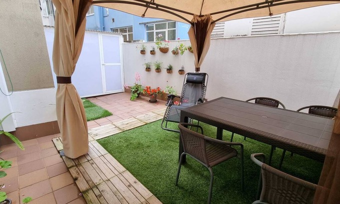 Vilanova Apartment | Apartment-Sleeps6-Parking-Terrace