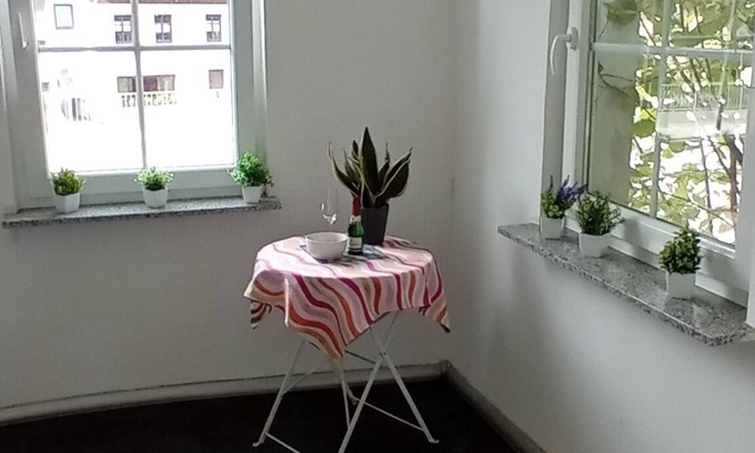 Rehlingen-Siersburg Apartment | Apartment 'Fewo Nied' with Wi-Fi