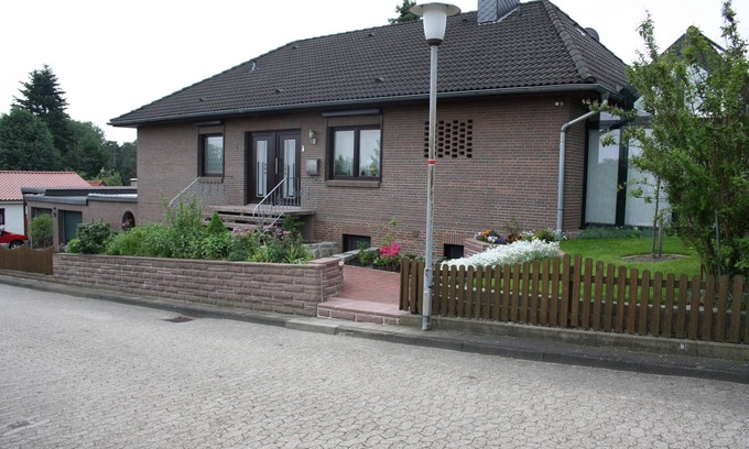 Bad Fallingbostel Apartment | Apartment 'Ferienwohnung Weingarten' with Shared Terrace, Private Garden and Wi-Fi