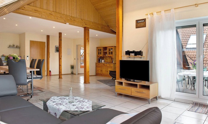 Waggershausen Apartment | Apartment 'Ferienwohnung Im Haus Haller' with Balcony and Wi-Fi