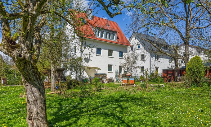 Waggershausen Apartment | Apartment 'Ferien Am Lipbachpark' with Private Terrace and Wi-Fi