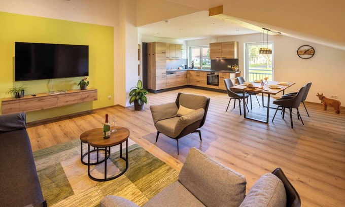 Unterallgau Apartment | Apartment 'Ferienwohnung Egg-Hof' with Mountain View, Private Terrace and Wi-Fi