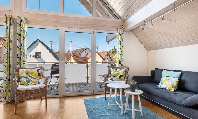 Neipperg Apartment | Apartment 'Ferienwohnung Riesling' with Balcony and Wi-Fi