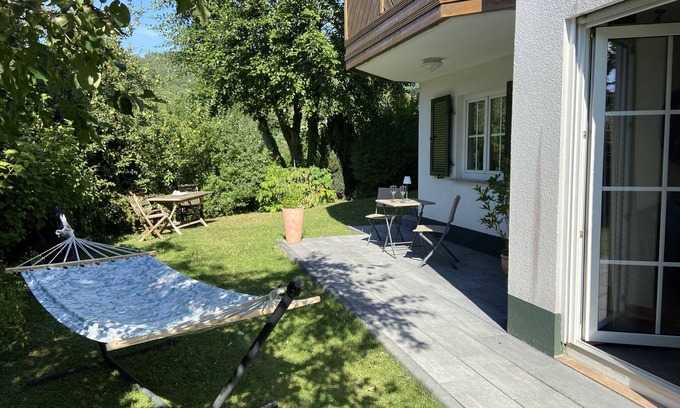 Oberems Apartment | Apartment 'Ferienwohnung Taunusglück' with Private Terrace, Private Garden and Wi-Fi