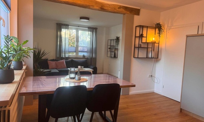 Detern Apartment | Apartment 'Ferienwohnung Liese' with Private Terrace, Private Garden and Wi-Fi