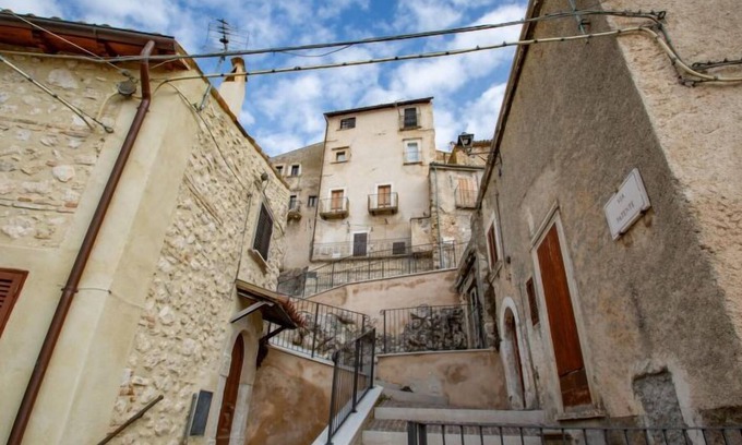 Castel del Monte Apartment | Apartment Flag Tur in L'Aquila - 6 persons, 1 bedrooms