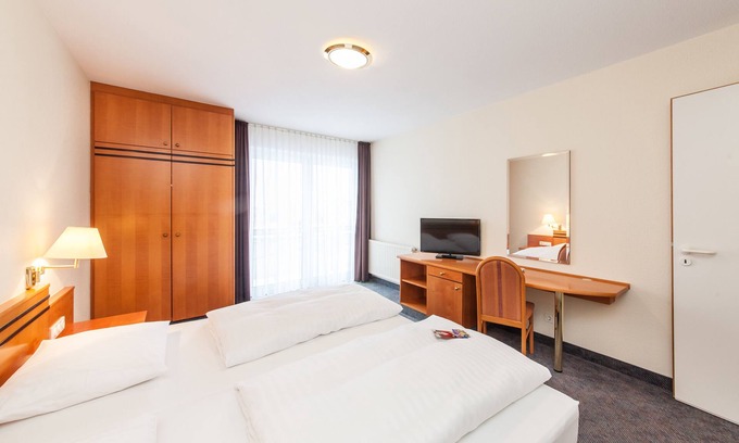 Suedwest Apartment | Apartment for 4 guests with 50m² in Leipzig (157948)