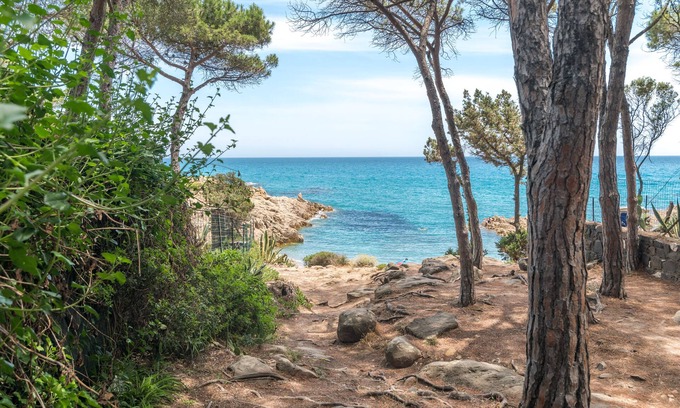 Sas Linnas Siccas Apartment | Apartment Ginepro Near the Beach with Wi-Fi, Terrace & Garden