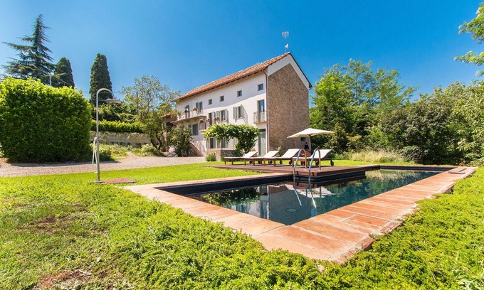 Costigliole d'Asti House | Apartment " Il POZZO" at Cascina La Melagrana
