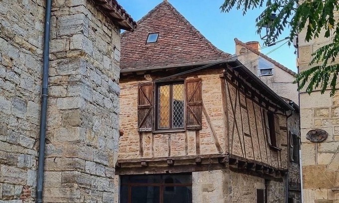 Cajarc Apartment | Apartment in 16th-century house (Bas)