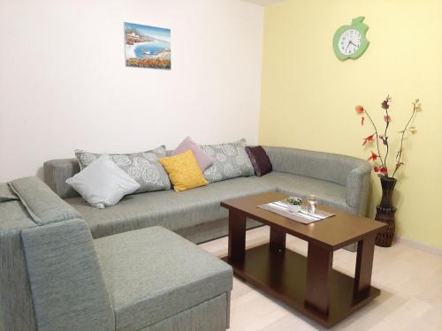 Golubovina Apartment | Apartment in CENTER of Budva