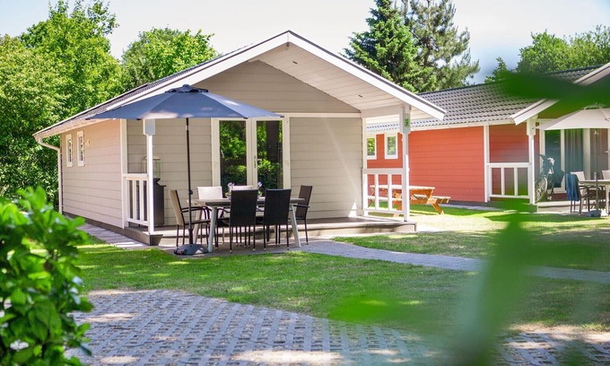 Oirschot Ski Chalet | Apartment in Eindhoven near City Center