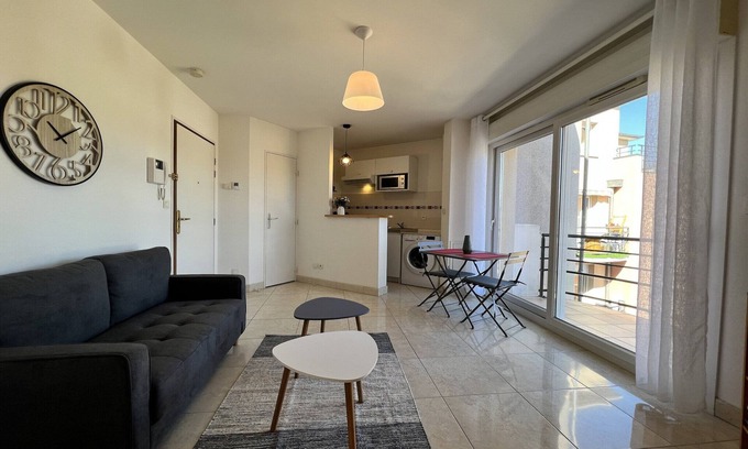 Le Mans Apartment | Apartment in Le Mans near Sarthe River