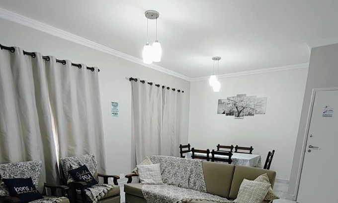 Jardim Praiano Apartment | Apartment in Praia da Enseada 70 meters from the sea