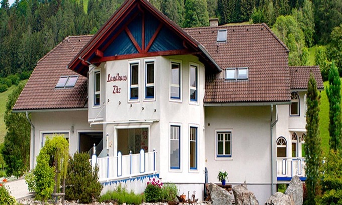 Ranten Apartment | Apartment in Ranten with a large balcony