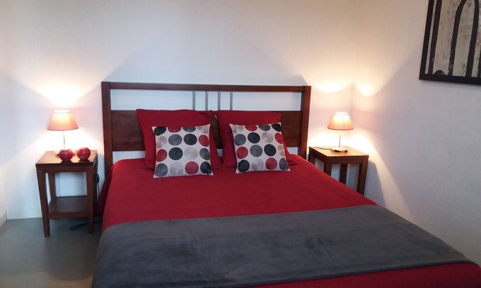 Aix-les-Bains Apartment | apartment in residence near the lake