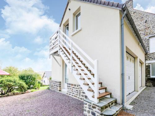 Saint-Remy Apartment | Apartment in Saint-Rémy near Lake