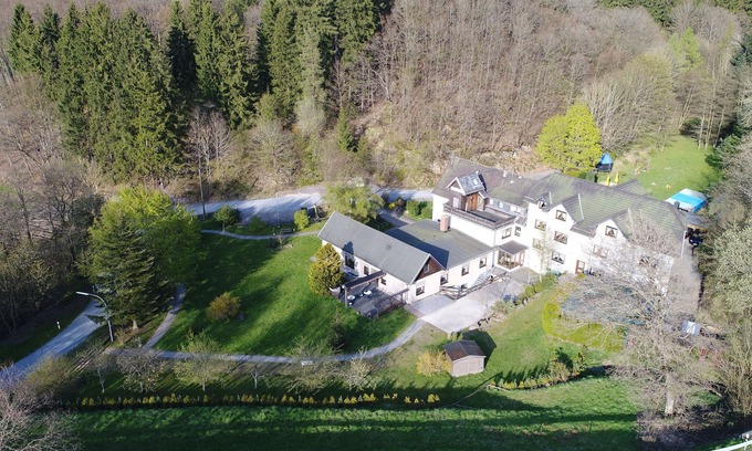 Herschbroich Apartment | Apartment in the heart of the Nürburgring, for 6 (+2) people in Herschbroich