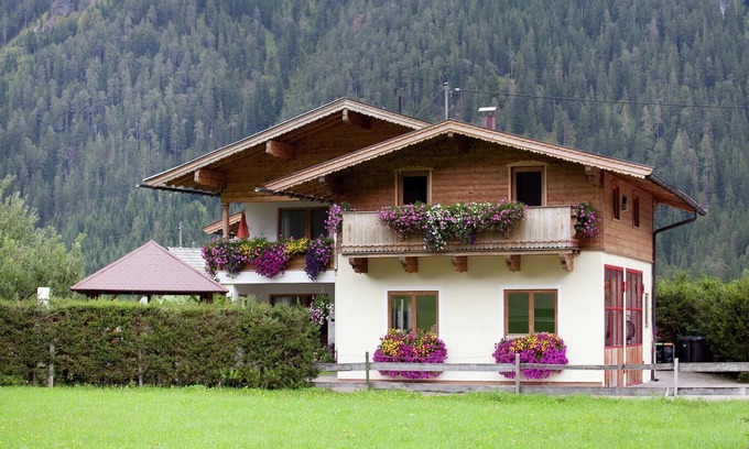 Waidring Apartment | Apartment in Waidring near Ski Slopes