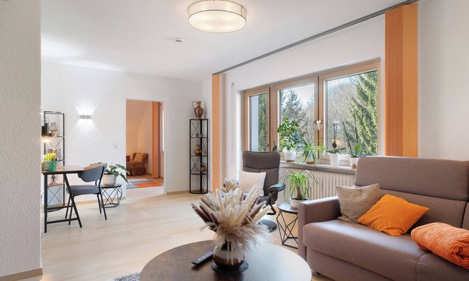 Haeusern Apartment | Apartment 'Kessler Waldblick' with Balcony and Wi-Fi