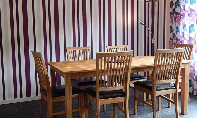 Sued Apartment | Apartment 'Koblenz City Wohnung Rechts' with Balcony and Wi-Fi