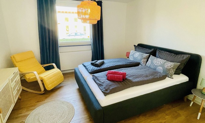 Schlitz Apartment | Apartment 'Kreativer Rückzugsort In Schlitz' with Shared Garden and Wi-Fi