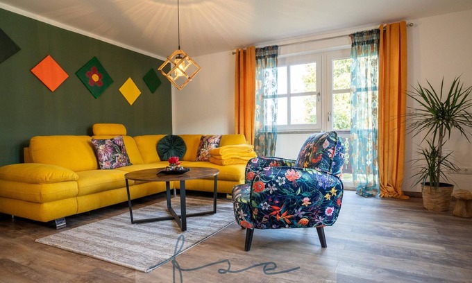 Arnetsried Apartment | Apartment Lilli on the 1st floor with garden and sun loungers