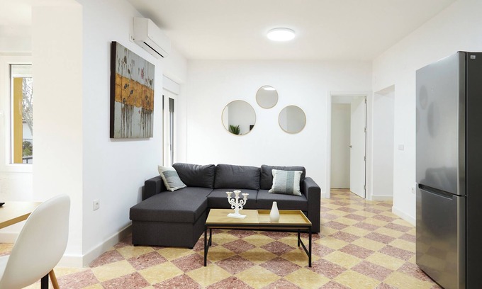 Andujar Apartment | Apartment 'La Victoria B' with Balcony, Wi-Fi and Air Conditioning