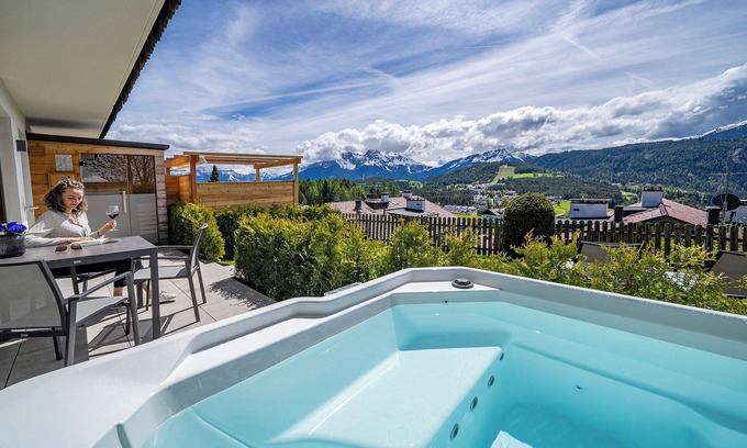 Nova Ponente Apartment | Apartment "Latemar": Private Whirlpool, Finnish Sauna, Mountain View