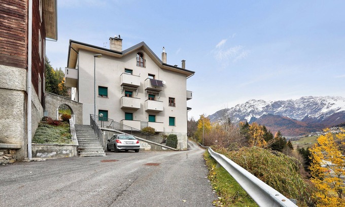 Valdisotto Apartment | Apartment 'Le Sorgenti' with Mountain View, Shared Garden and Balcony