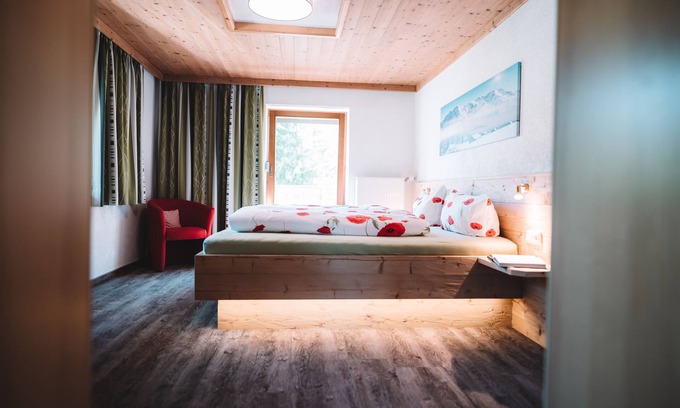 Bach Apartment | Apartment LECHTAL for 2-4 people and large balcony