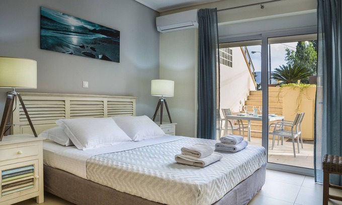Karavomylos Apartment | Apartment Lilly, brand new apartment with communal pool, 10 meters from sea