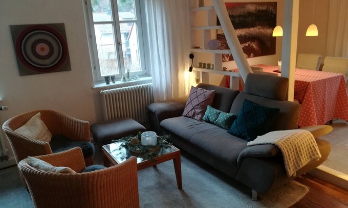Lemberg Apartment | Apartment 'Ludwig Im Künstlerhaus' with Private Garden and Wi-Fi