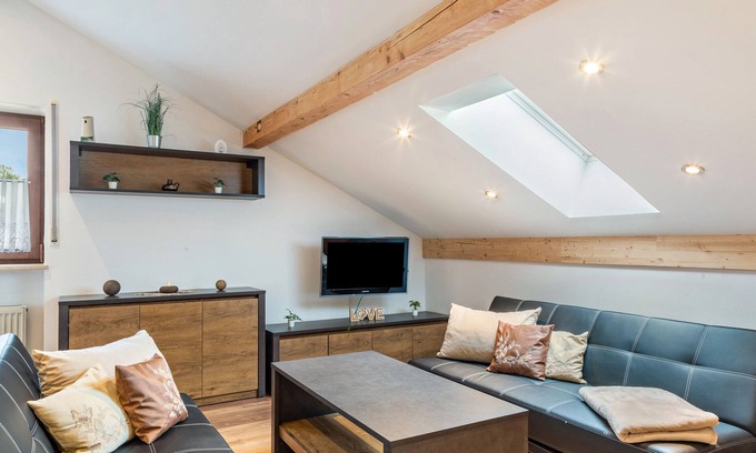 Perlesreut Apartment | Apartment 'Lusen' with Shared Terrace, Shared Garden and Wi-Fi