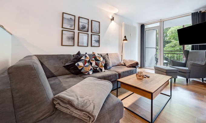 Region Hannover District Apartment | Apartment 'Lüttke Stoben Am Steinhuder Meer' with Balcony and Wi-Fi