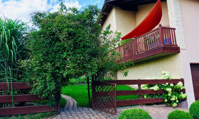 Hofgeismar Apartment | Apartment 'Maison Bibc, 63qm, 1 Schlafzimmer' with Shared Garden and Wi-Fi