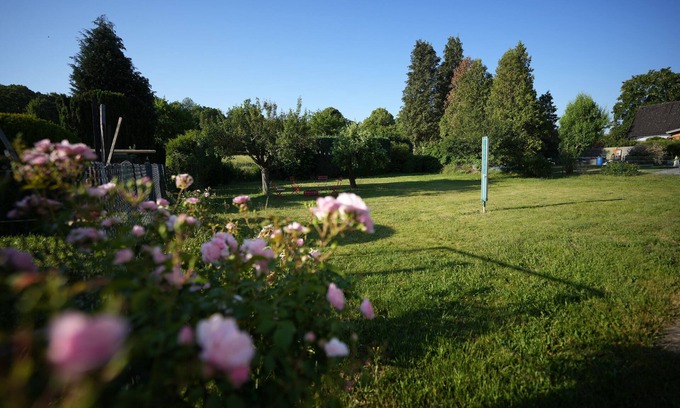 Limburg an der Lahn Apartment | Apartment "Mika" with Garden & Electric Charging Station