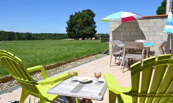 Saint-Papoul House | Apartment near Carcassonne and Castelnaudary with heated pool, parking