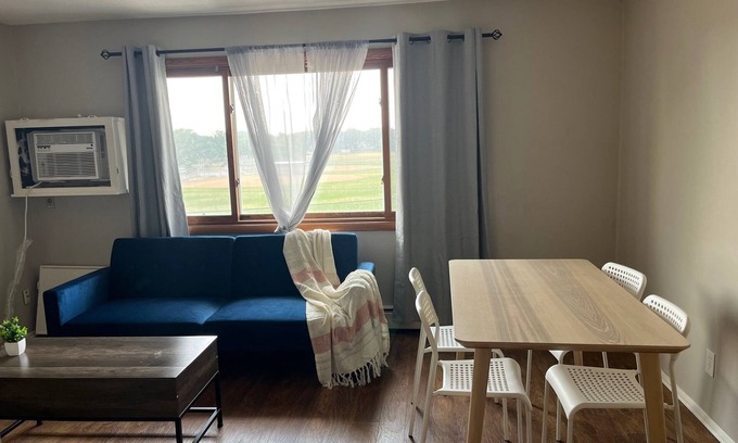 Wenonah Apartment | Apartment near MOA and airport with quick access to most areas in the metro