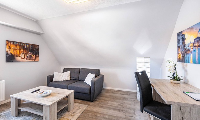 Wickede Apartment | Apartment 'Obergeschoß' with Wi-Fi