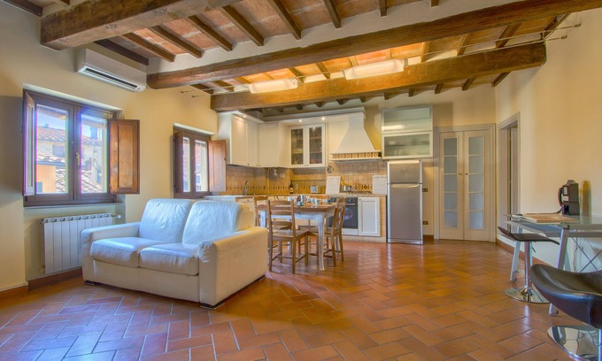 Pistoia Apartment | Apartment on the Hall, full Historical Center Pistoia