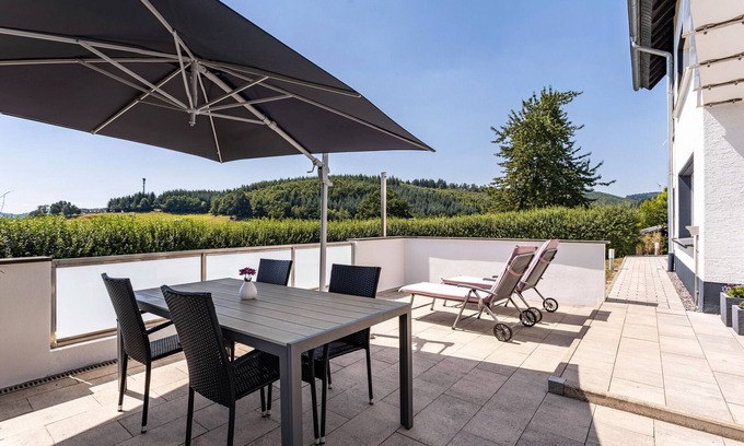 Balve Apartment | Apartment 'Panoramanest' with Private Terrace, Private Garden and Wi-Fi